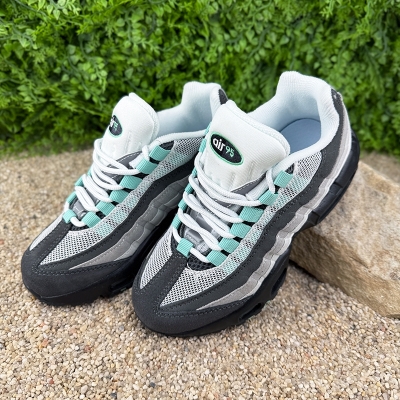 жіночі шкіряні Air Max 95 Е-002059-8 Сірі Кросівки жіночі шкіряні Air Max 95 Е-002059-8 Сірі